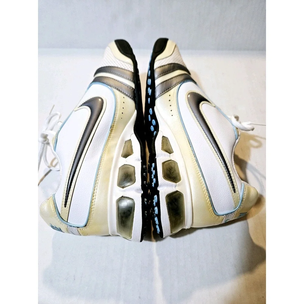 Nike Women's Air Strike Turf Shoes Size‎ 7